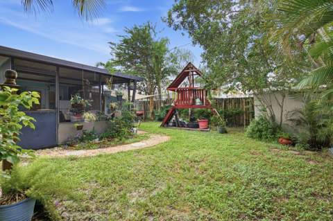4269 SW 50th Street, Dania Beach FL - photo 7 of 33