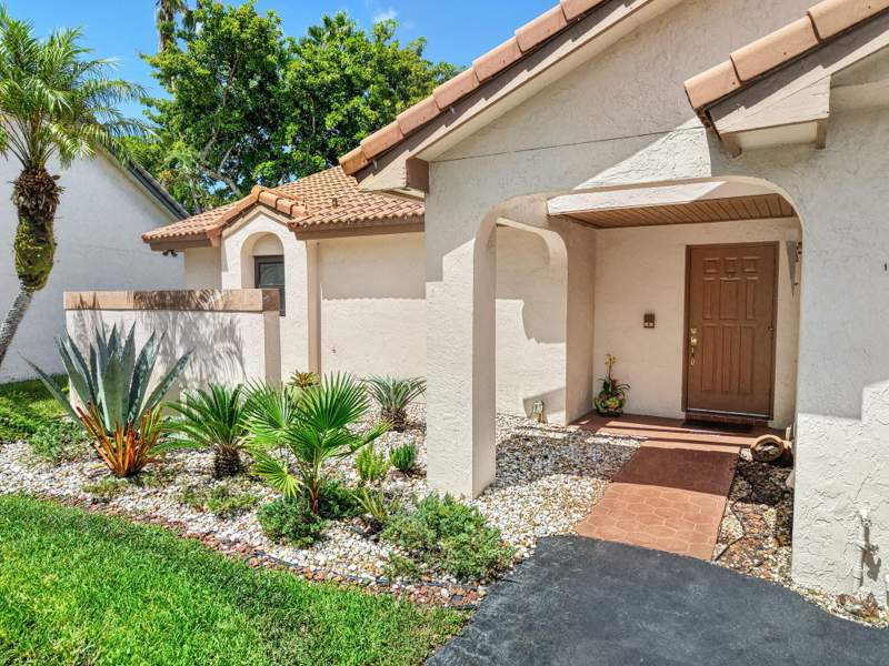 2 bedroom Single Family Residence at 2067 Montpeliar, Country Isles Patio Homes, Weston — photo 3