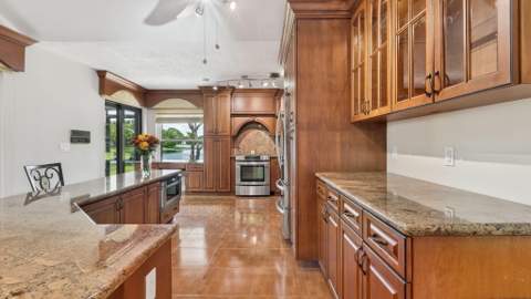2067 Montpeliar, Weston FL - photo 9 of 39