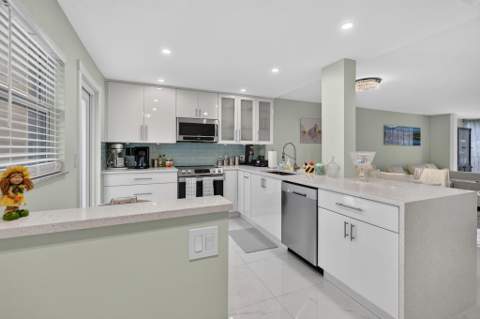 620 NE 12th Avenue #202, Hallandale Beach FL - photo 8 of 13