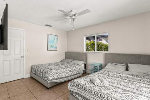 1121 N 66th Terrace, Hollywood FL - photo 18 of 28