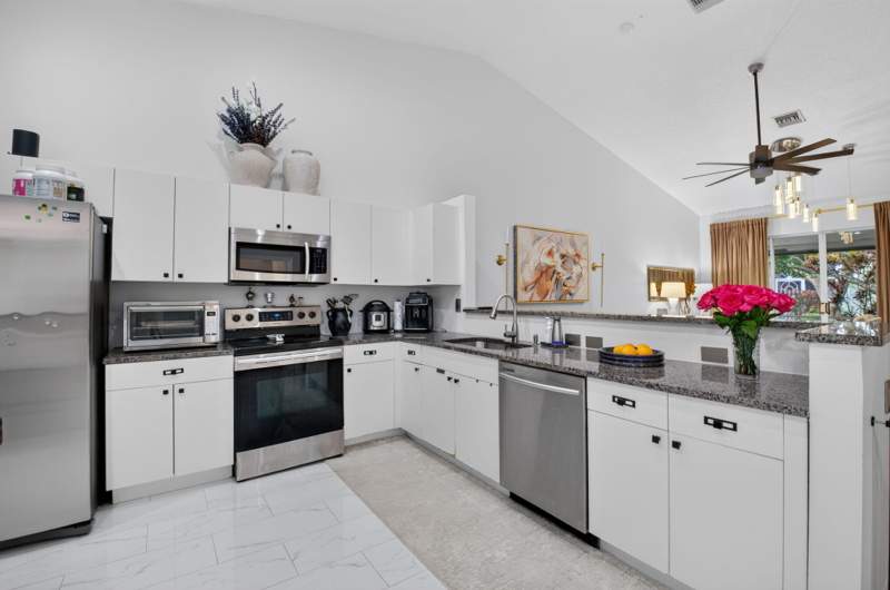 3 bedroom Villa at 8285 Via Di Veneto, Boca Azul Ph 4 And 5, Boca Raton — photo 3