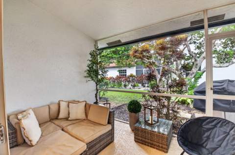 8285 Via Di Veneto, Boca Raton FL - photo 16 of 38