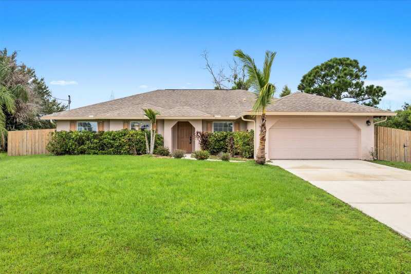 4 bedroom Single Family Residence at 5835 W Dooley Circle, Port St Lucie Section 46 1st Replat, Port St. Lucie — photo 1
