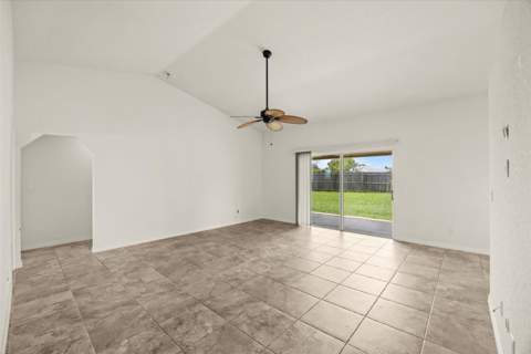 5835 W Dooley Circle, Port St. Lucie FL - photo 6 of 43