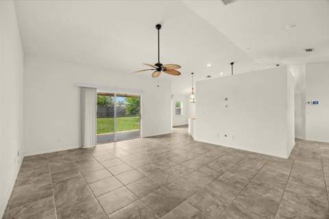 5835 W Dooley Circle, Port St. Lucie FL - photo 7 of 43