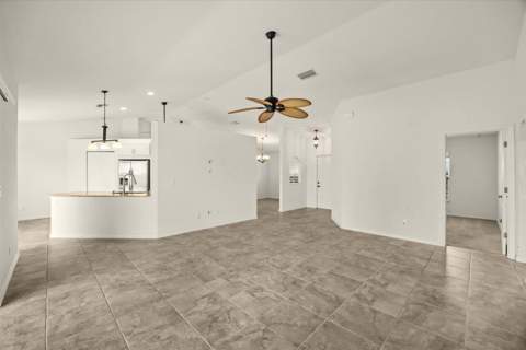 5835 W Dooley Circle, Port St. Lucie FL - photo 8 of 43