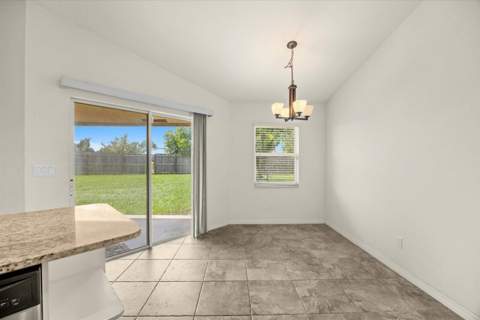 5835 W Dooley Circle, Port St. Lucie FL - photo 16 of 43