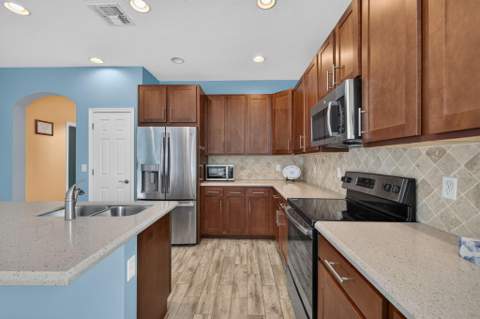 11484 SW Lake Park Drive, Port St. Lucie FL - photo 6 of 35