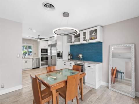 300 SE 10th Street, Pompano Beach FL - photo 10 of 42