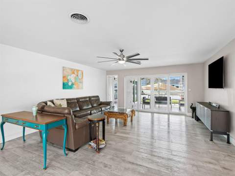300 SE 10th Street, Pompano Beach FL - photo 6 of 42