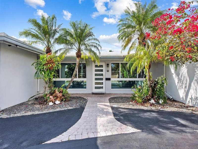 3 bedroom Single Family Residence at 300 SE 10th Street, Cypress Harbor 3rd Sec, Pompano Beach — photo 3