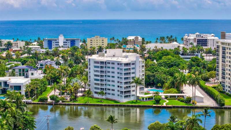 1 bedroom Condominium at 1000 Lowry Street #5G, Delray Summit Condo, Delray Beach — photo 1