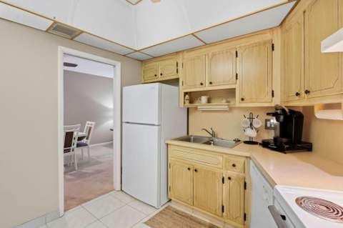 1000 Lowry Street #5G, Delray Beach FL - photo 10 of 37