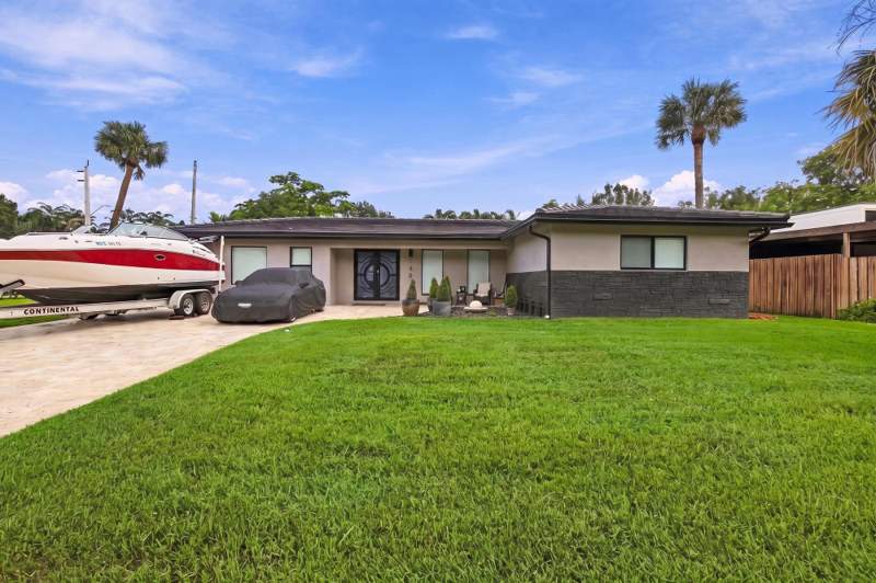 4 bedroom Single Family Residence at 1451 SW 13th Court, South Fork Estates 55-2 B, Fort Lauderdale — photo 4