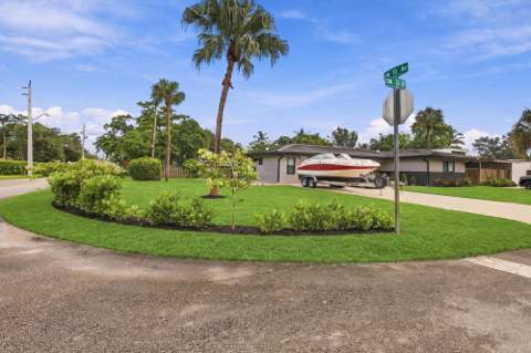 1451 SW 13th Court, Fort Lauderdale FL - photo 7 of 32