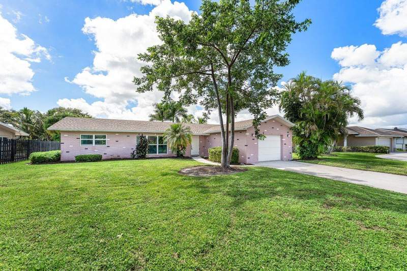 2 bedroom Single Family Residence at 128 Sandpiper Avenue, Willows, Royal Palm Beach — photo 2