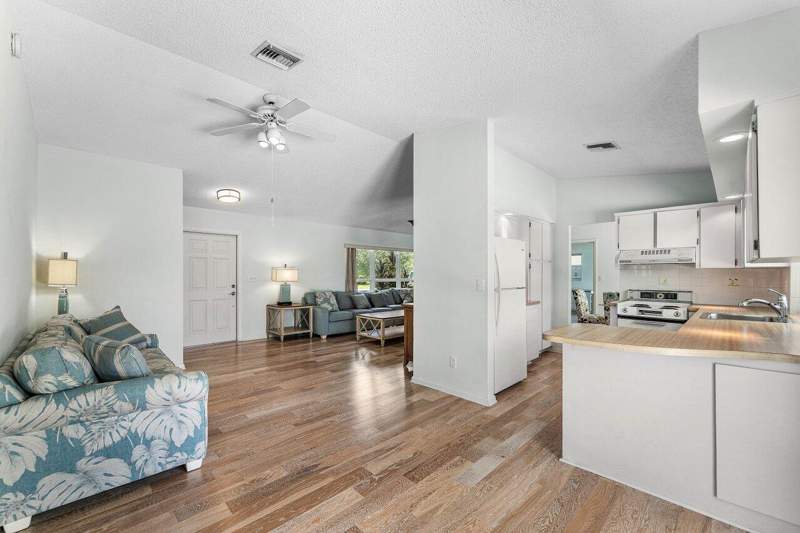 2 bedroom Single Family Residence at 128 Sandpiper Avenue, Willows, Royal Palm Beach — photo 5