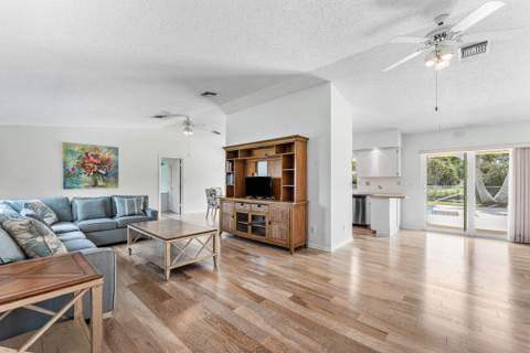 128 Sandpiper Avenue, Royal Palm Beach FL - photo 6 of 35