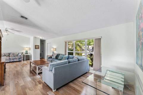 128 Sandpiper Avenue, Royal Palm Beach FL - photo 14 of 35