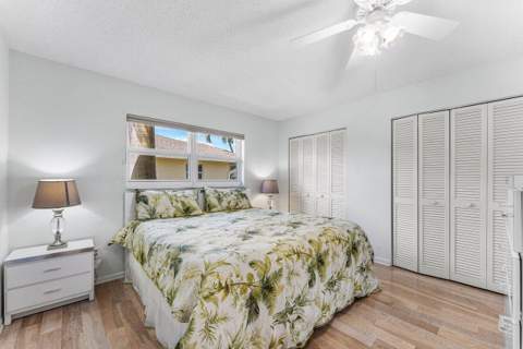 128 Sandpiper Avenue, Royal Palm Beach FL - photo 21 of 35