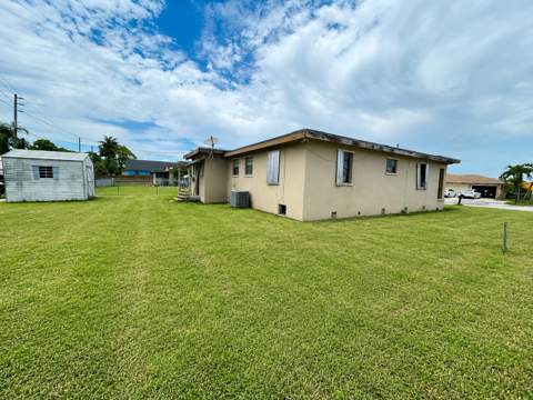 190 SW 6th Avenue, South Bay FL - photo 10 of 10