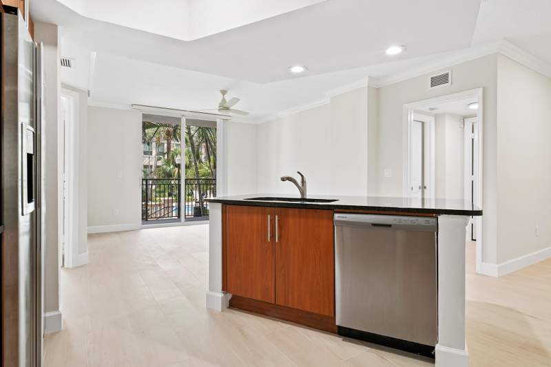 2 bedroom Condominium at 600 S Dixie Highway #636, Prado Condominium, West Palm Beach — photo 2