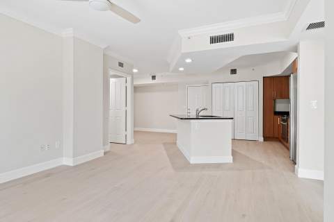 600 S Dixie Highway #636, West Palm Beach FL - photo 8 of 31