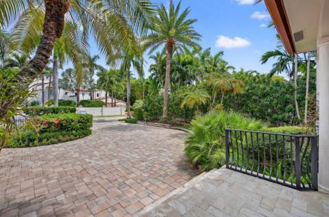 2616 Acacia Court, Fort Lauderdale FL - photo 11 of 77
