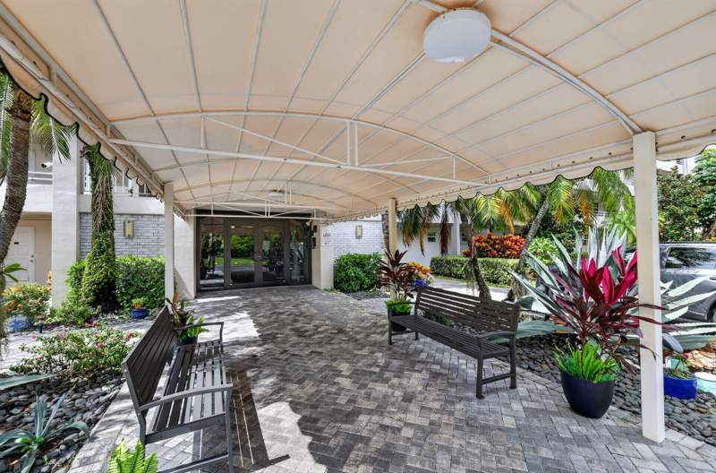 2 bedroom Condominium at 575 Oaks Lane #102, Palm Aire Country Club - 61, Pompano Beach — photo 4