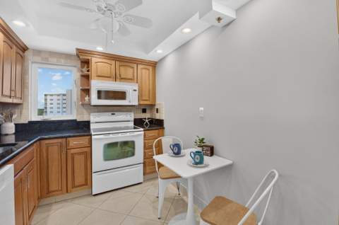 3215 S Ocean Boulevard #501, Highland Beach FL - photo 13 of 57