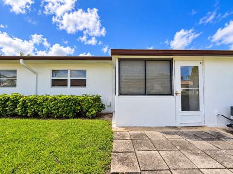 2920 Crosley Drive #E, West Palm Beach FL - photo 10 of 16
