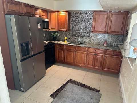 7807 W Kimberly Boulevard, North Lauderdale FL - photo 10 of 14