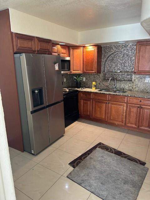 7807 W Kimberly Boulevard, North Lauderdale FL - photo 11 of 14