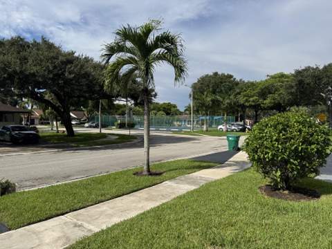 9267 NW 61st Street, Tamarac FL - photo 13 of 29