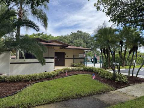 9267 NW 61st Street, Tamarac FL - photo 15 of 29