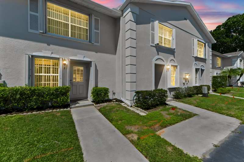 2 bedroom Townhouse at 214 Foxtail Drive #F, Charter Club, Greenacres — photo 1