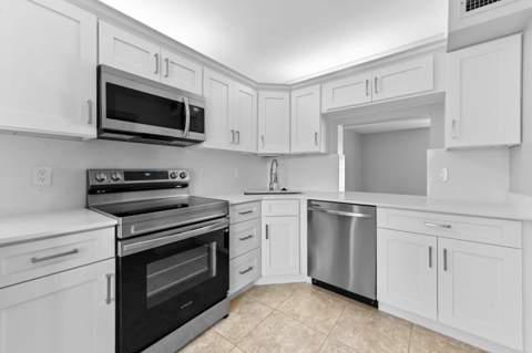 214 Foxtail Drive #F, Greenacres FL - photo 10 of 30