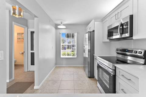 214 Foxtail Drive #F, Greenacres FL - photo 11 of 30
