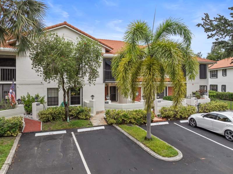 2 bedroom Condominium at 9644 Sills #103, Sun Valley East Condo, Boynton Beach — photo 2