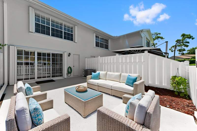 2 bedroom Townhouse at 214 Foxtail Drive #F, Charter Club, Greenacres — photo 5