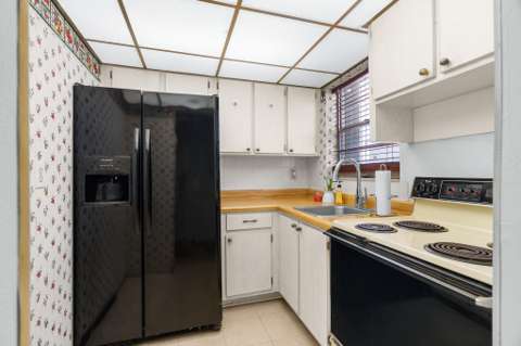 2525 W Golf Boulevard #119, golf community for sale in Pompano Beach