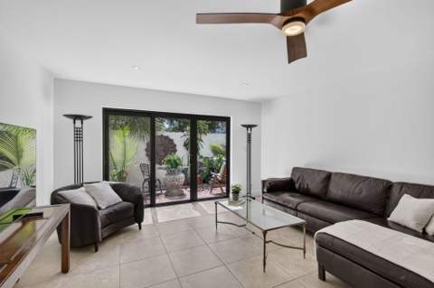 547 NE 7th Avenue, Fort Lauderdale FL - photo 14 of 45
