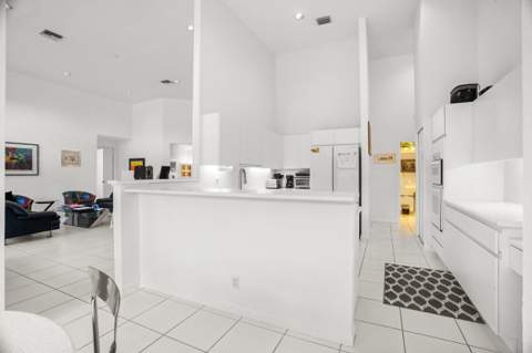 7946 Shelby Circle, Boca Raton FL - photo 10 of 22