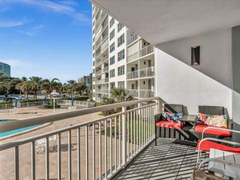 201 N Ocean Boulevard #202, Pompano Beach FL - photo 9 of 47