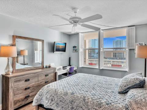 201 N Ocean Boulevard #202, Pompano Beach FL - photo 21 of 47
