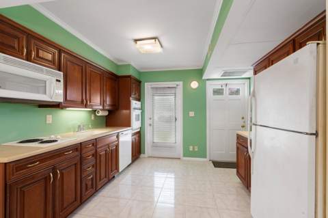 400 NE 20th Street #D112, Boca Raton FL - photo 10 of 39