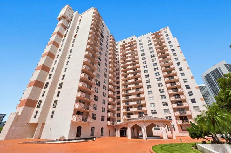 1 bedroom Condominium at 1865 S Ocean Drive #16H, Prince George Arms Condo, Hallandale Beach — photo 3