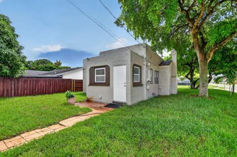 739 Kaye Street #0, West Palm Beach FL - photo 11 of 37