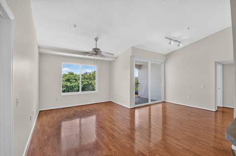 417 Villa Circle, Boynton Beach FL - photo 9 of 55